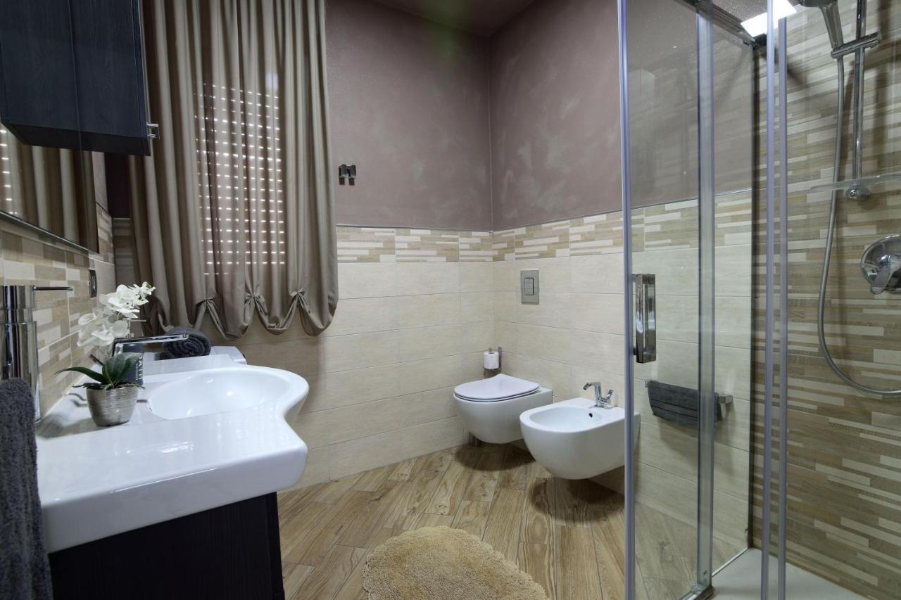Luxury Garibaldi Apartment Alghero Exterior photo